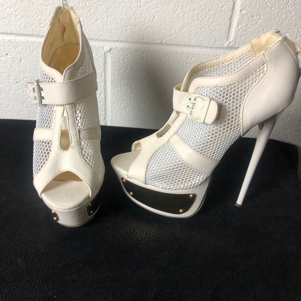 White and gold platforms